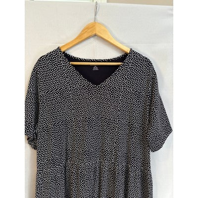 Women’s Lands’ End Size 2X Navy Short Sleeve Polka Dot Dress.