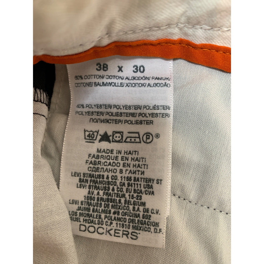 Dockers Mens D3 Classic Fit Black Chinos Size 38x30