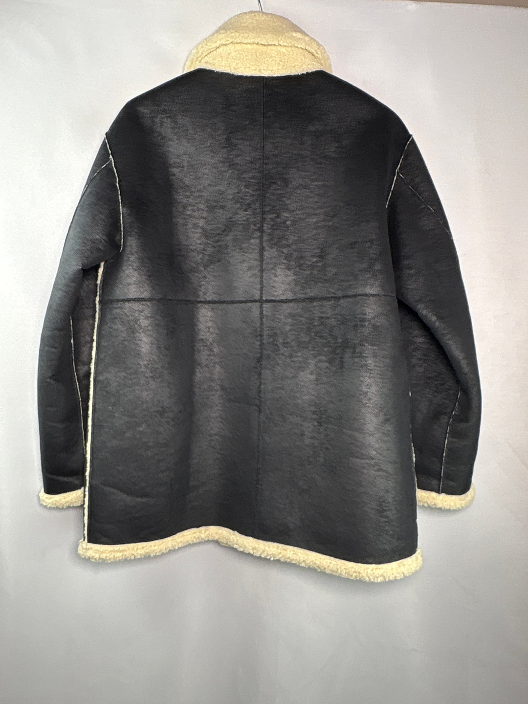 Dunst Unisex Small Reversible Black &amp; Cream Shearling Jacket