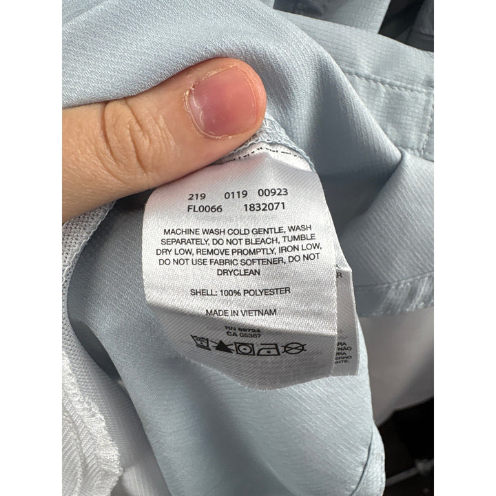 Women’s Columbia Large Light Blue Gray Button Up Shirt