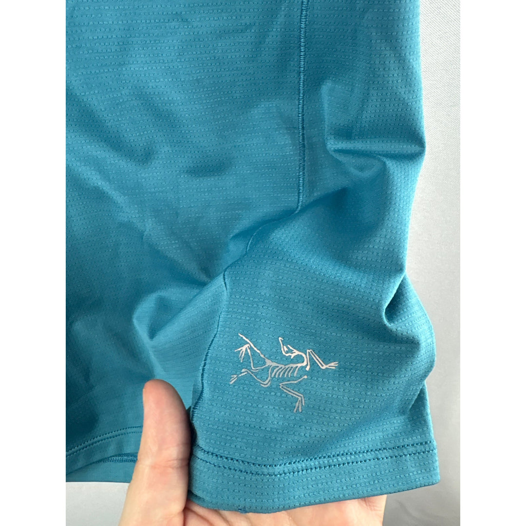 Arcteryx Women Grayish Blue Athletic Tee Small Stretch Fit