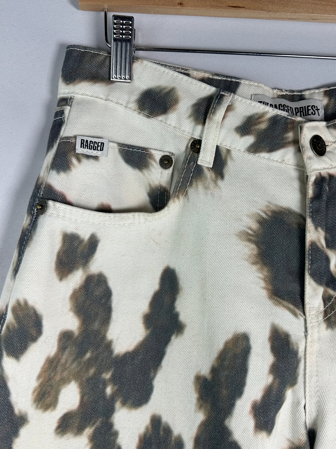 Womens Ragged Priest Cow Print Baggy Longline Denim Jorts Size 26