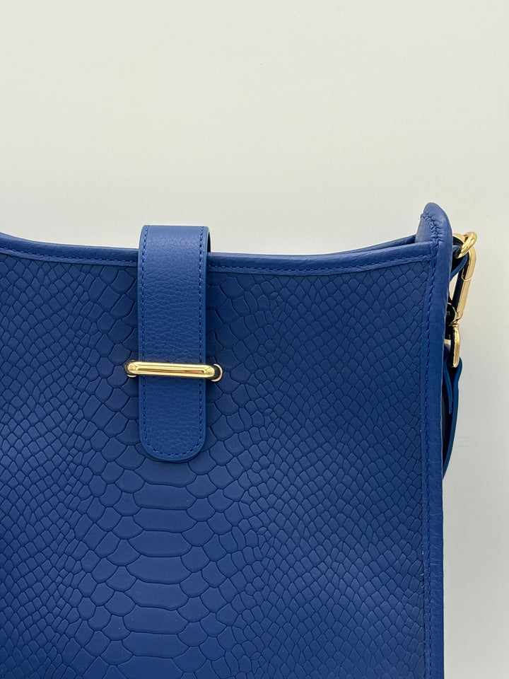 Women’s GiGi New York Royal Blue Crocodile Pattern Leather Purse
