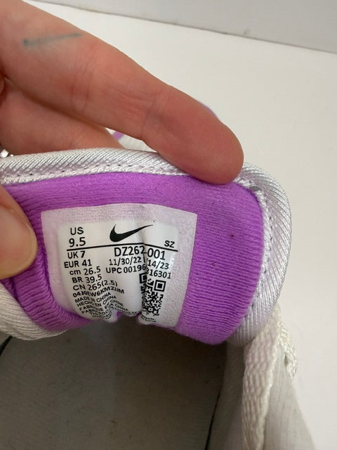 Nike Air Max 1 &