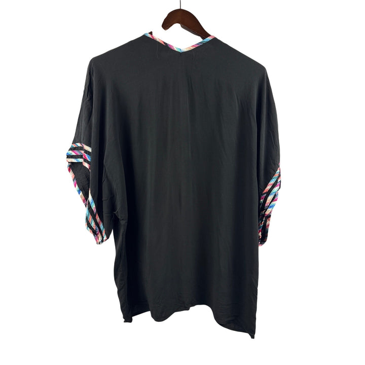 Women’s LA Blanca One Size Black Short Sleeve Shawl w/ Multicolor Stitching