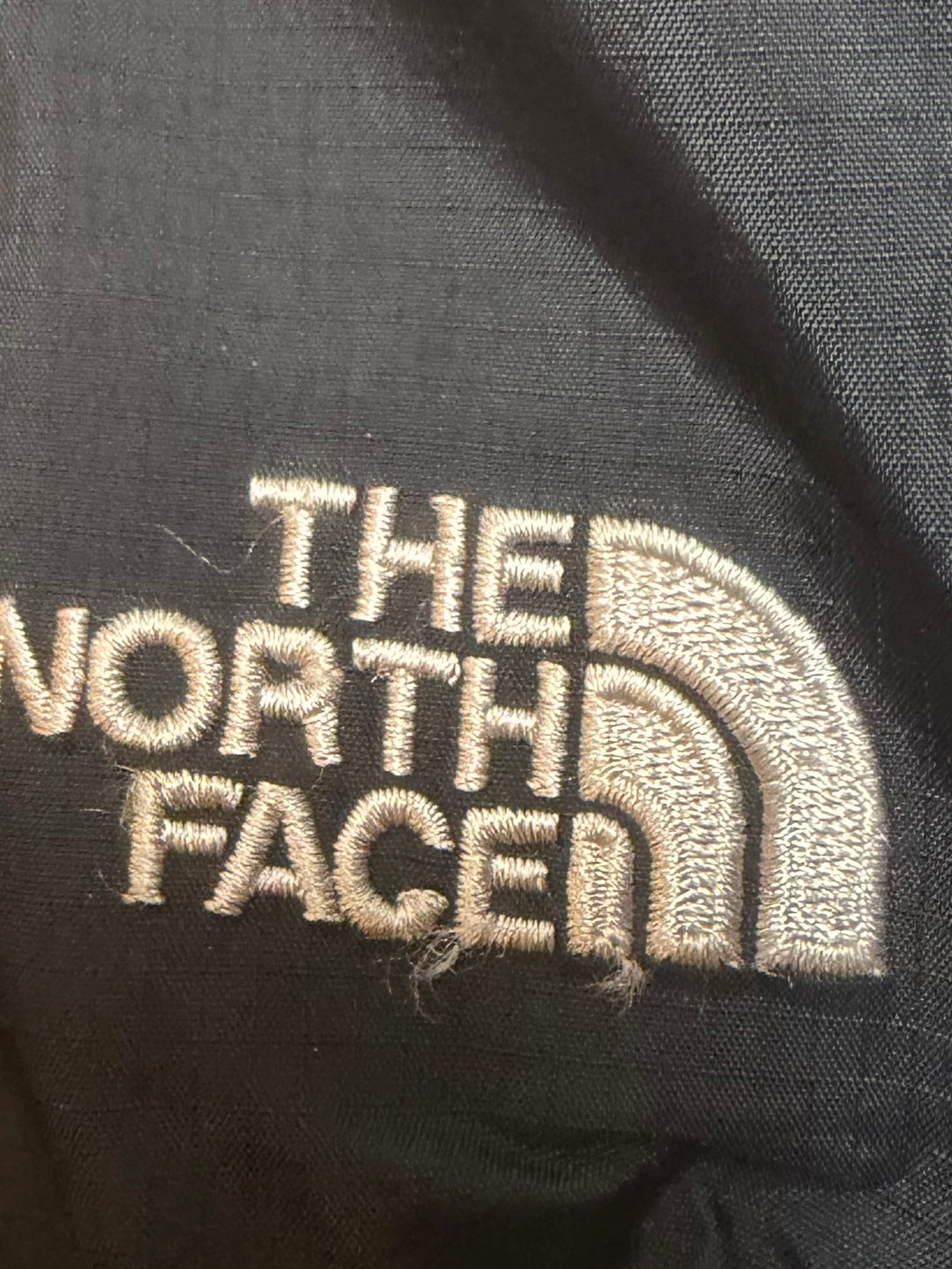 The North Face Women’s Black HyVent Hooded Rain Jacket Windbreaker Size M