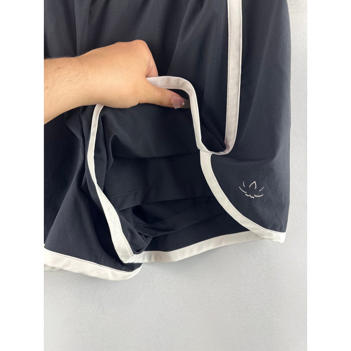 Women’s Beyond Yoga Medium Black w/ White Accents Sports Shorts