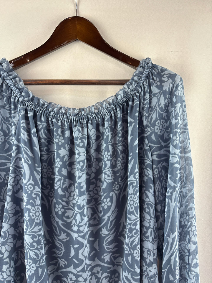 Women’s White House Black Market XL Blue Patterned Blouse