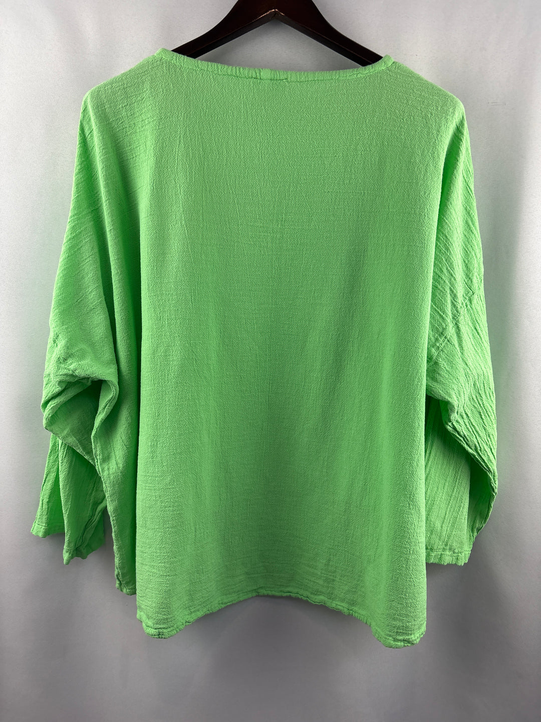 Women’s Oh My Gauze! XL Leaf Green Hi-Low Blouse