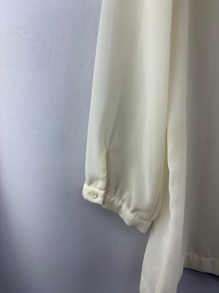 Women’s Lush Medium Cream 3/4 Sleeve Peasant Blouse