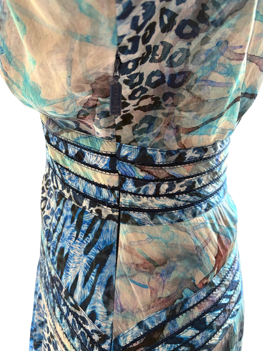 Marciano by GUESS Rose Romance Feminine Animal Motif Blue mini flared v-neck women's dress, size 2