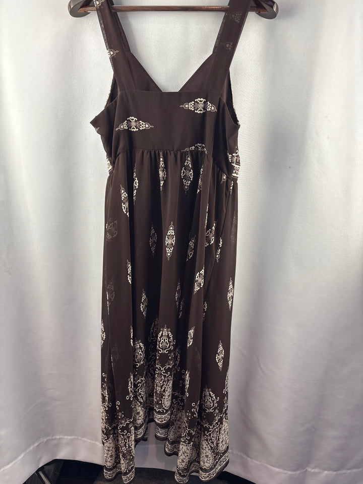 Women’s Silhouettes Size 14 Brown Paisley Maxi Dress