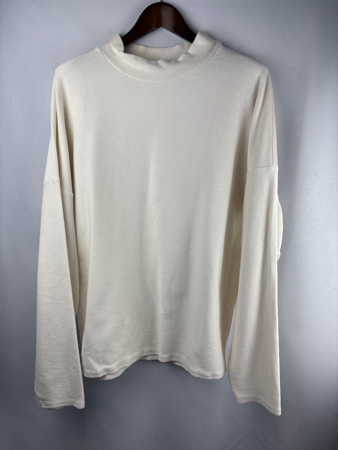Women’s Maison Blanche Size 2 Cream Long Sleeve Thermal