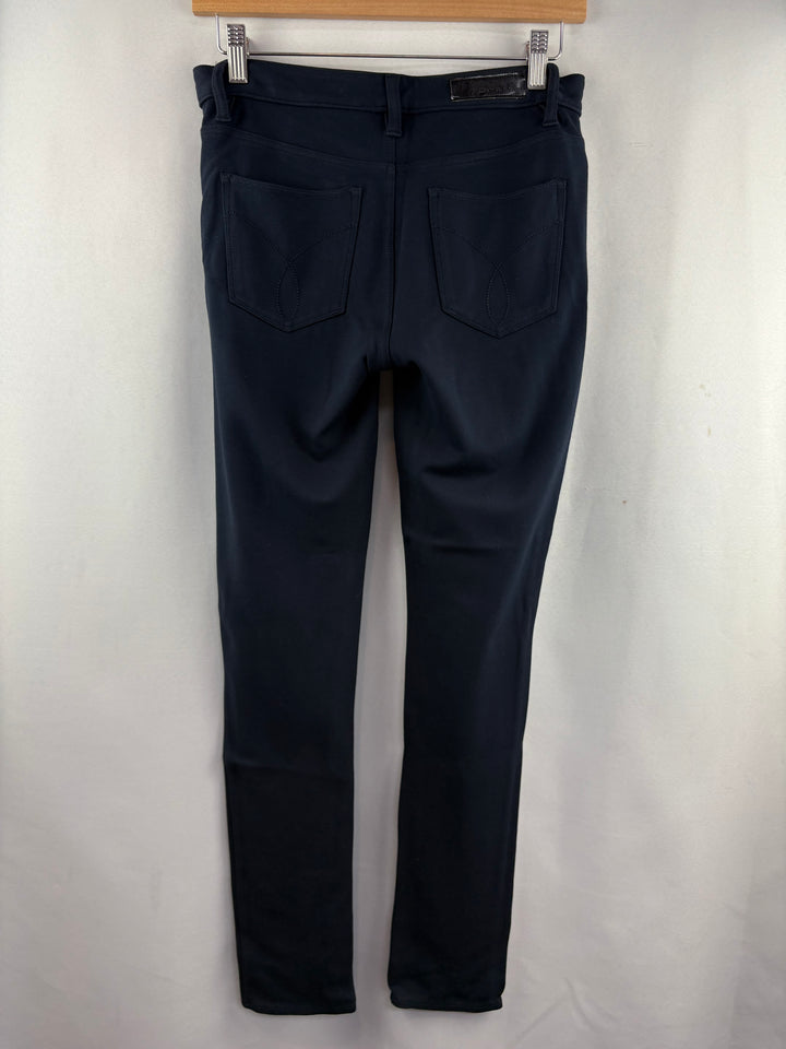 Women’s Calvin Klein Size 6 Navy Lowrise Jeggings