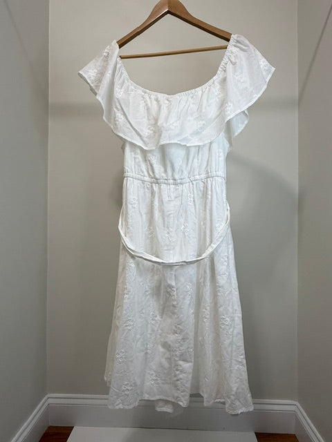 Torrid White Eyelet Embroidered Off Shoulder Dress NWT Sz1 (1X/14-16)