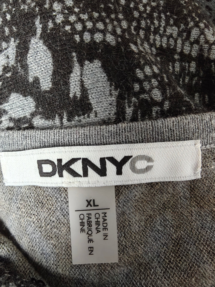 Women DKNYC Sweater Tunic Black Gray Snakeskin Print Size XL
