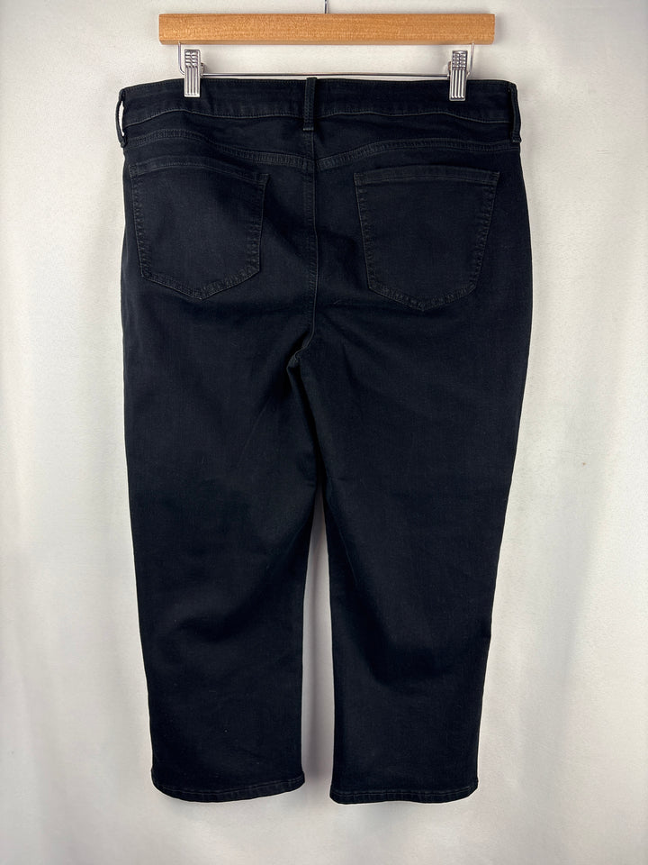 Women’s NYDJ Size 14 Black Denim Capri Pants