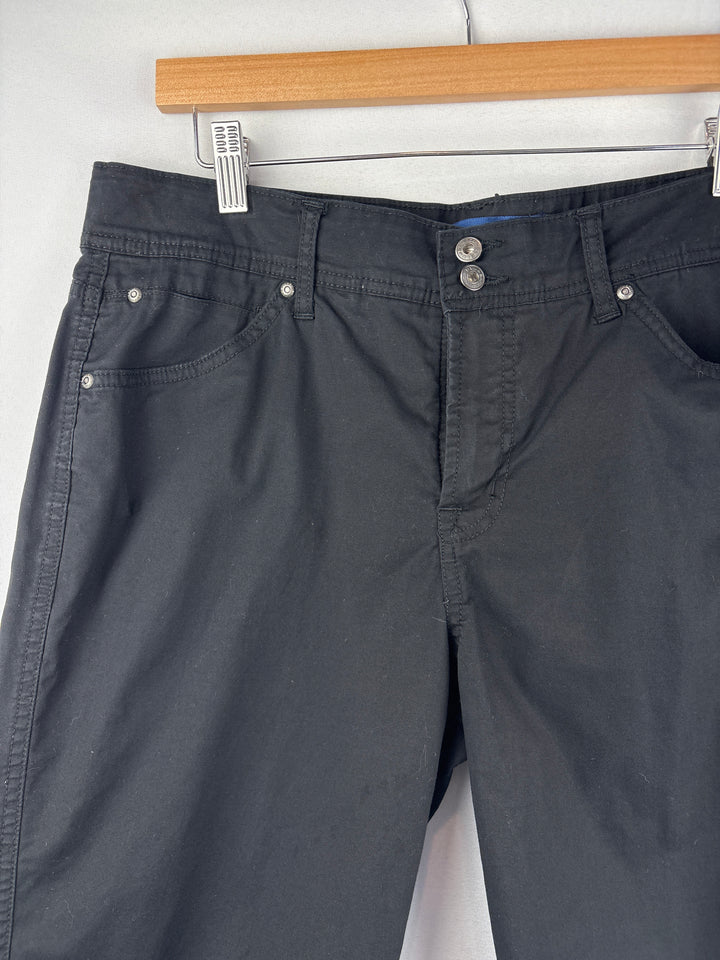 Women’s Bandolinoblu Size 12 Black Bermuda Shorts
