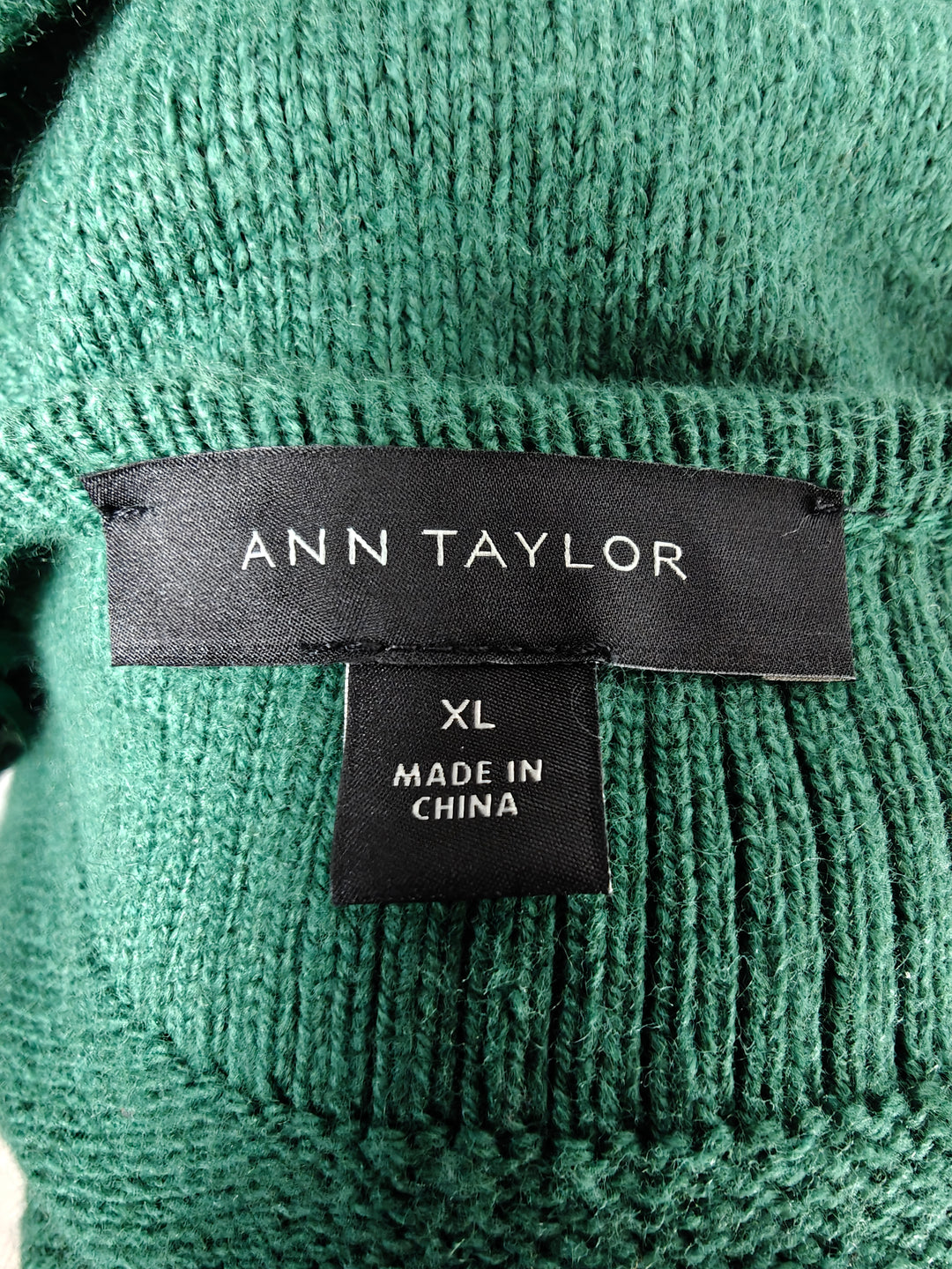 Women Ann Taylor Cardigan Green XL