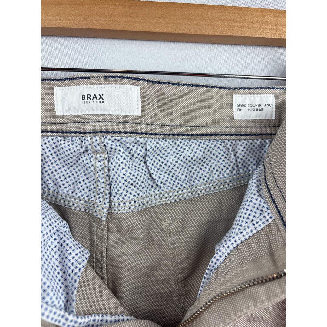 Men’s Brax Feel Good Size 26 Khaki Slacks