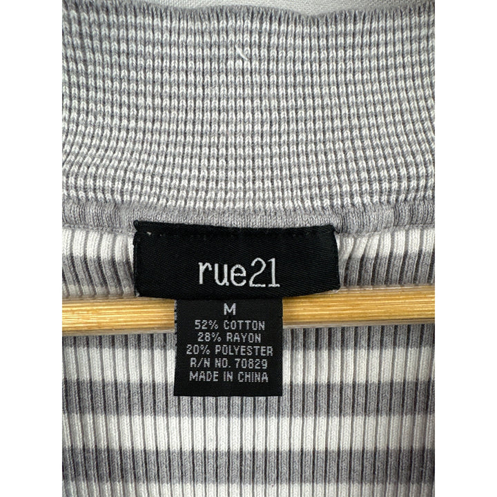 Rue21 Womens Medium Striped V-Neck Knit Top