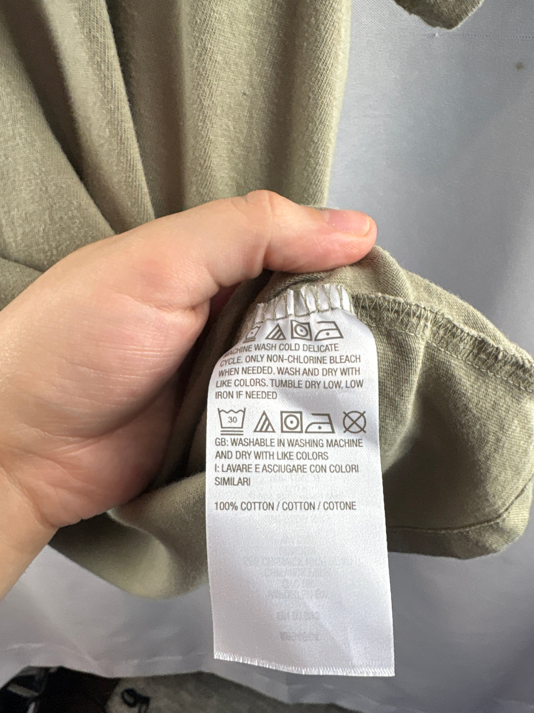 Women’s D&amp;Co. Size XL Taupe V-Neck T-Shirt