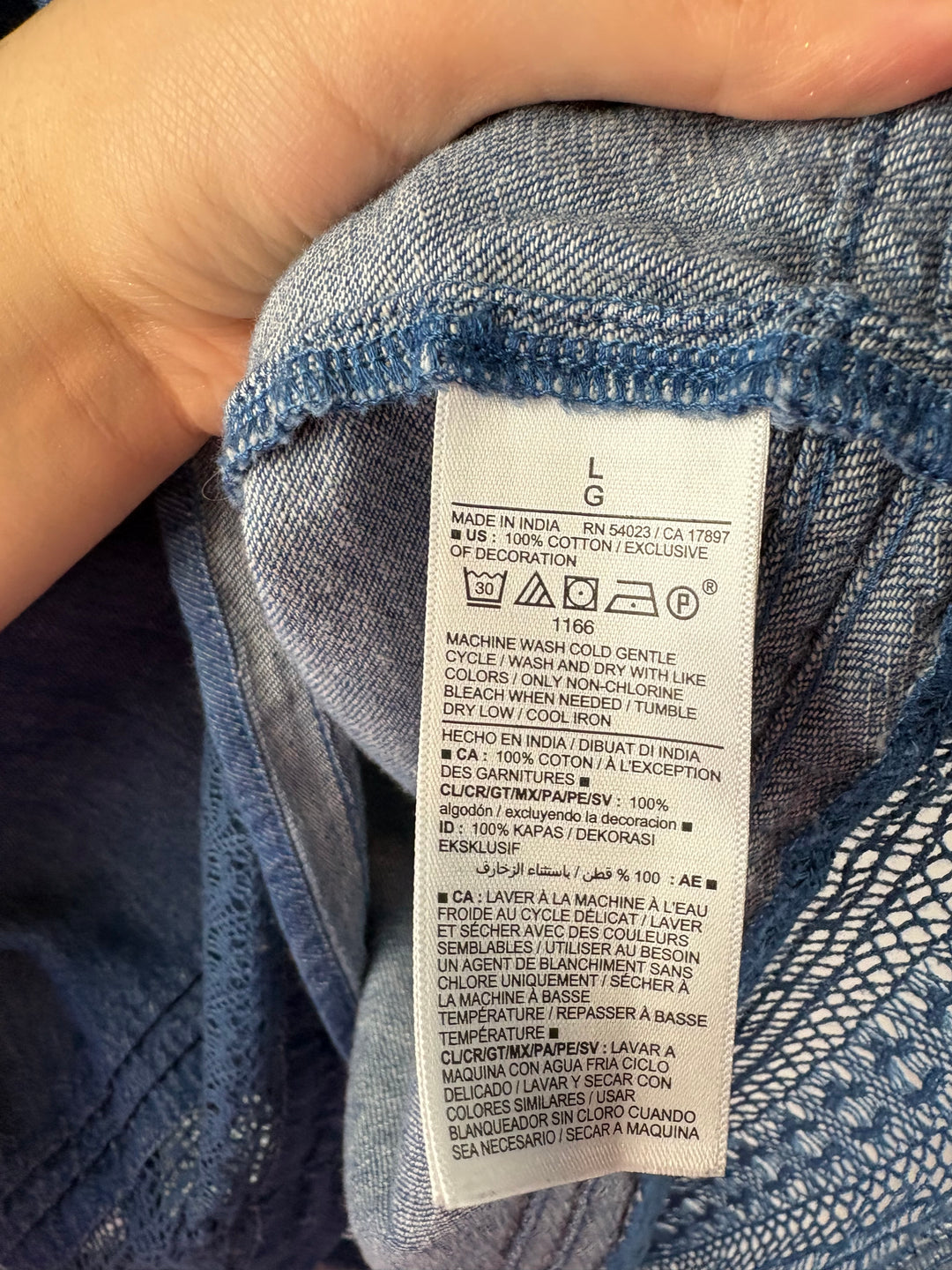 Women’s Old Navy Large Blue Denim Button Up Blouse