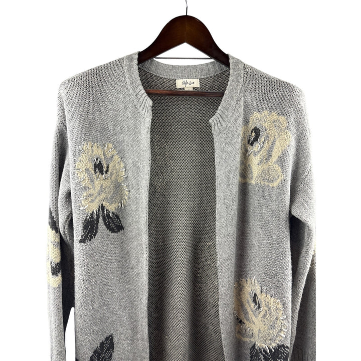 Women’s Style & Co XS Light Gray Cardigan w/ Cream Rose Pattern