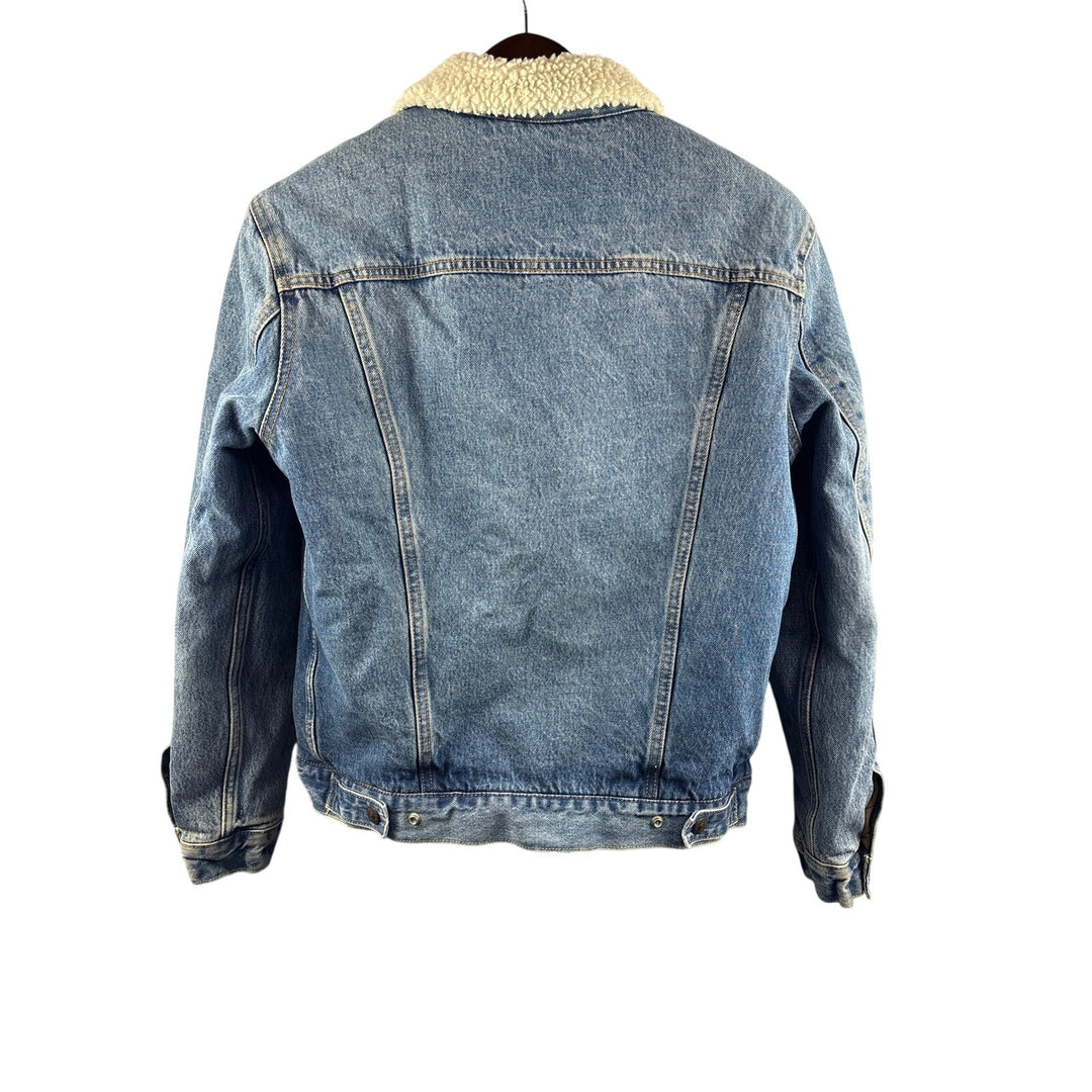 Women’s Levi’s Medium Light Washed Blue Jean Jacket