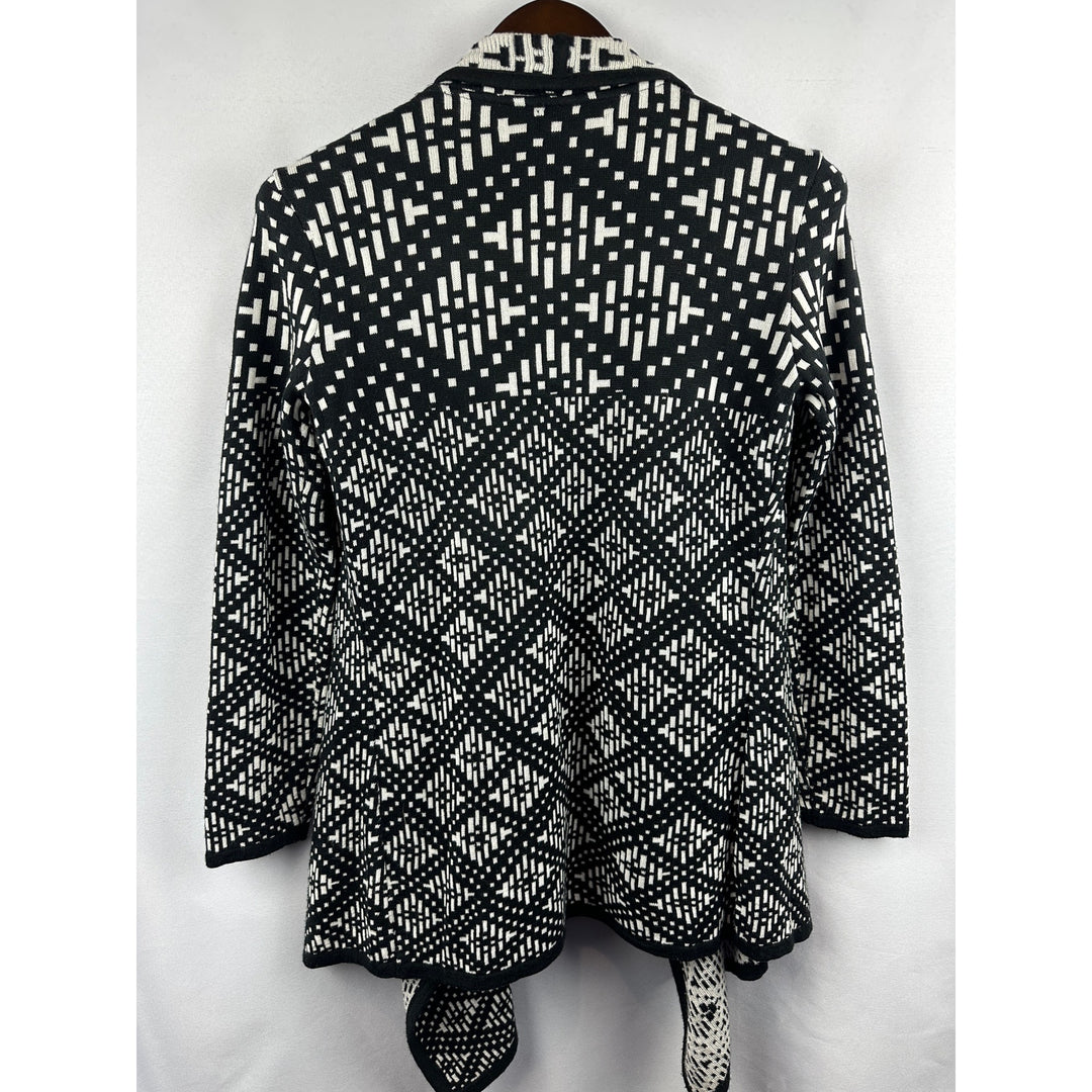 Women’s Bar III Boho Cardigan Flyaway in a black and white Aztec print Size XS