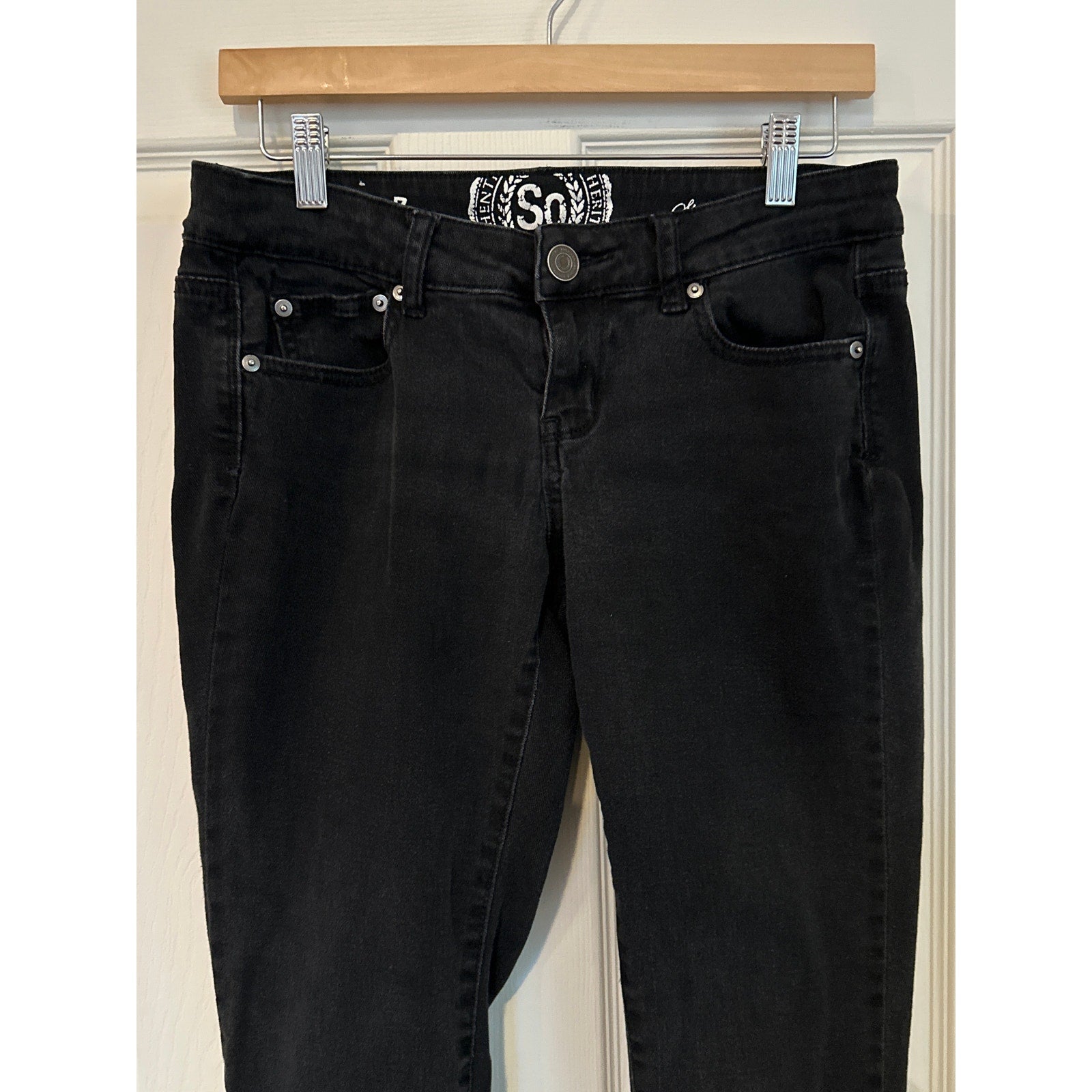 SO Skinny Jeans Size 7 Black