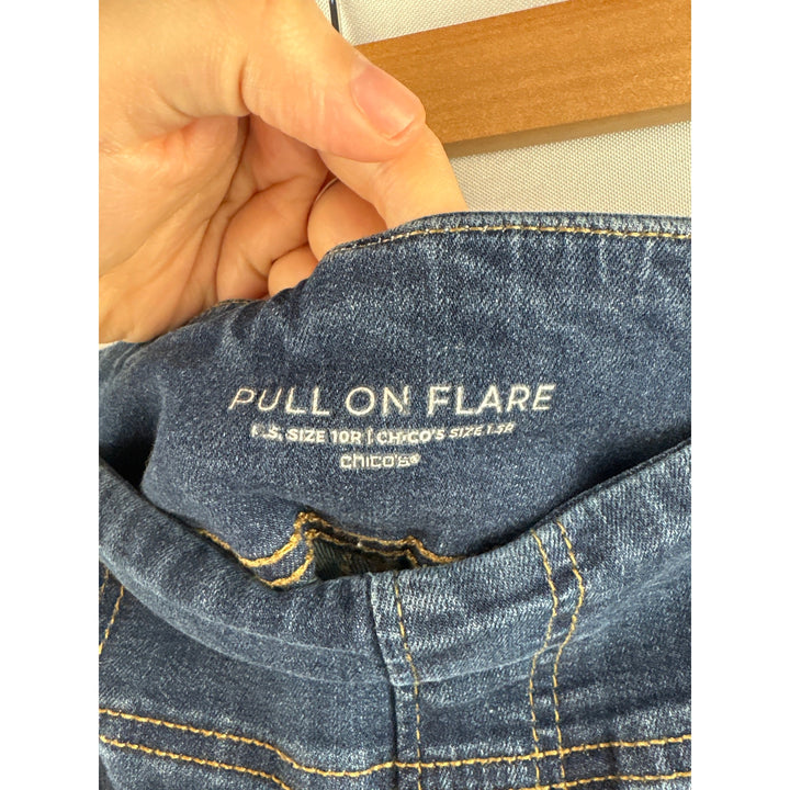 Women’s Chico’s Size 10 Dark Blue Wide Leg Jeans w/ Button Detail