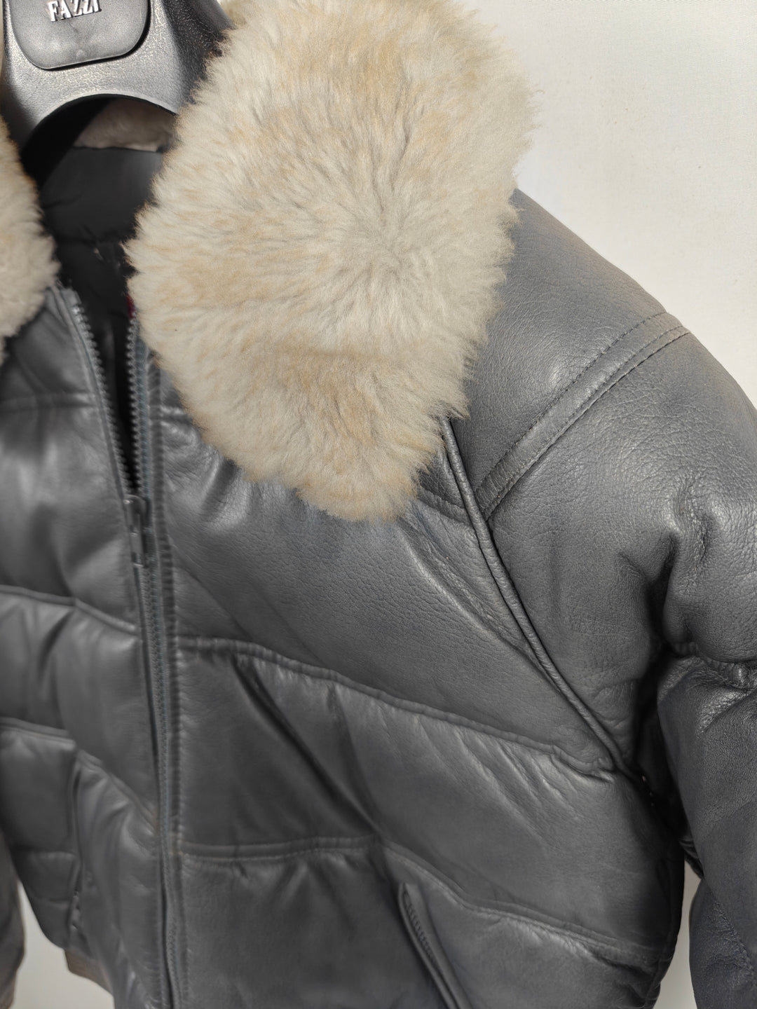 Mens Vintage Golden Pioneer Wear Leather Puffer Jacket Gray Fur Collar