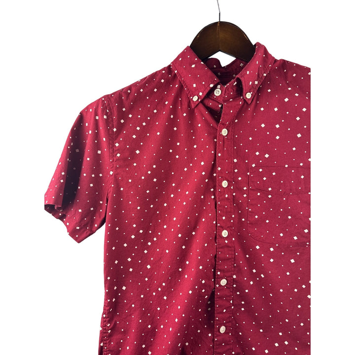 Men’s American Eagle Small Red Short Sleeve Button Up w/ White Diamond Pattern