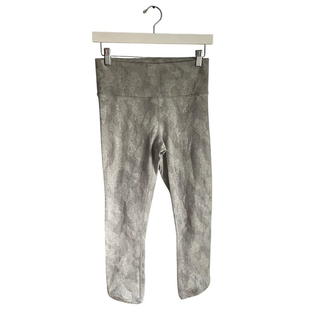 Athleta High Rise Chaturanga Capri Heathered Grey size Small tall Yoga Workout Training Gym Barre Pilates