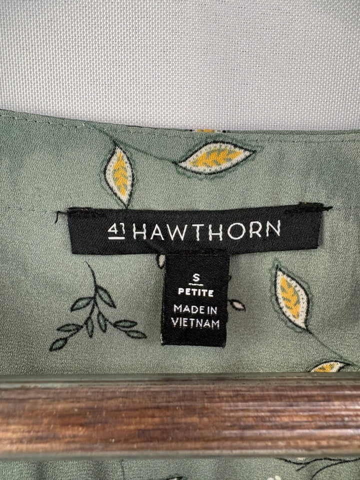 Women’s 41 Hawthorne Small Sage Green Floral Blouse