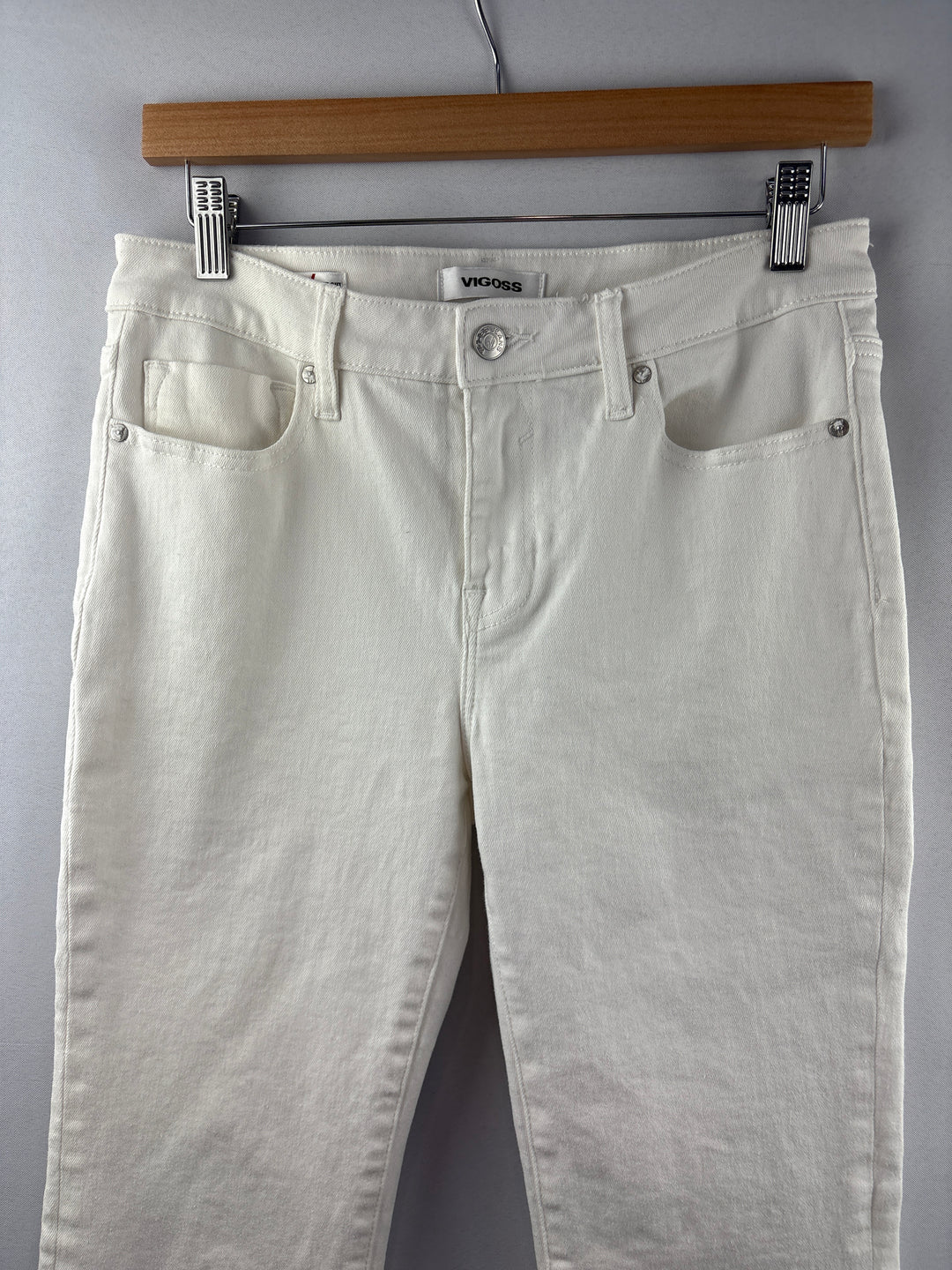 Women’s Vigoss Size 29 White Flare Jeans