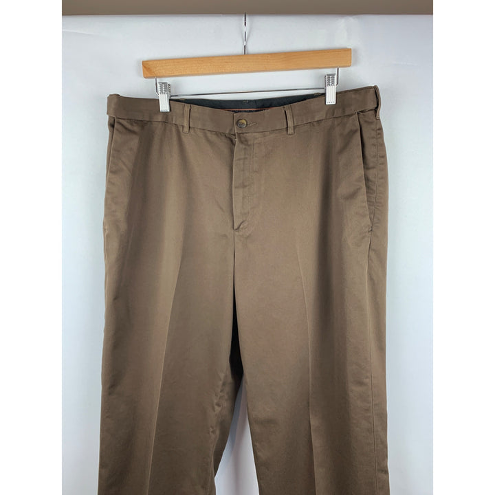 Haggar Mens No-Iron Khaki Pants 38X29 Brown