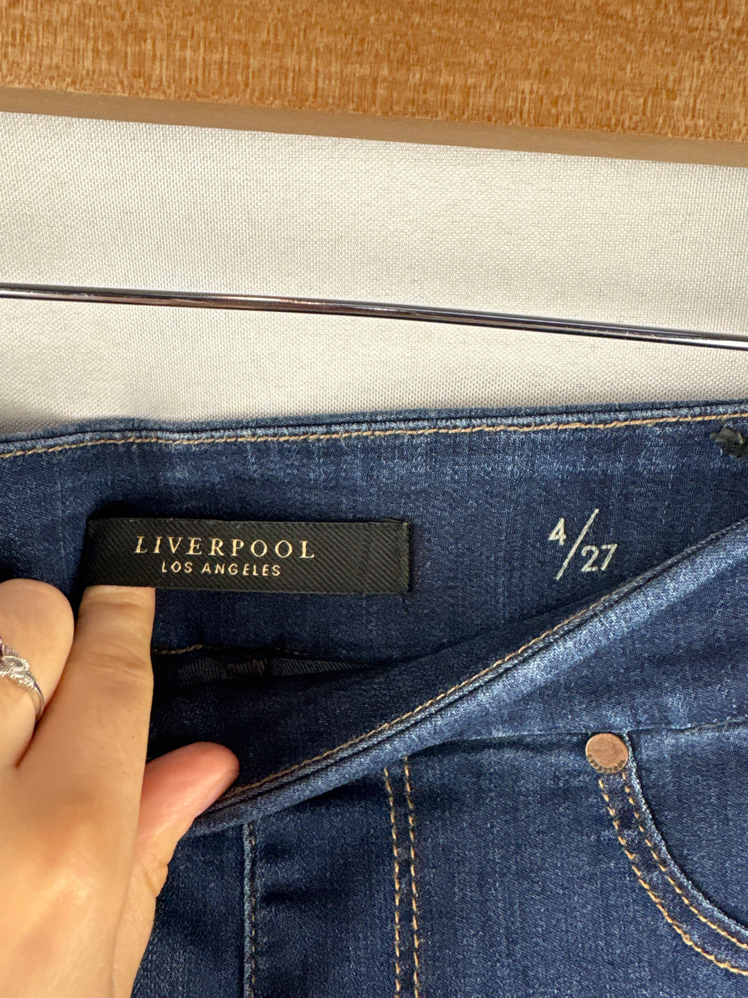 Women’s Liverpool Size 4/27 Dark Blue Skinny Jeggings