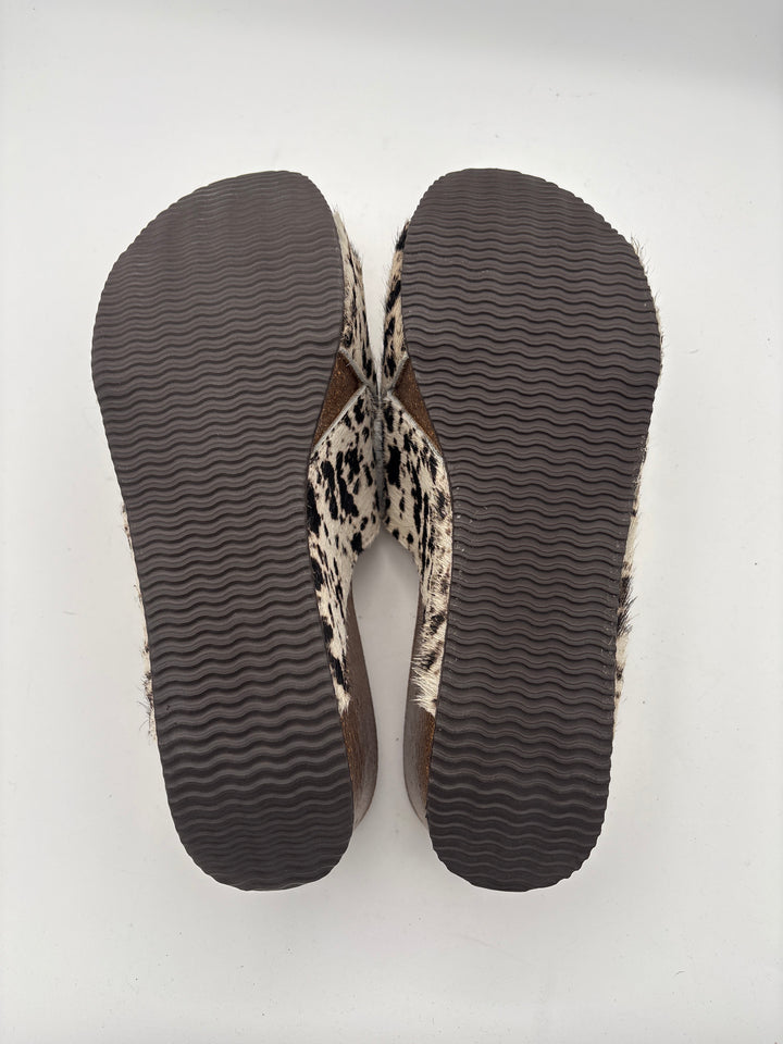 Women’s Chocolat Blu Size 10 Cow Print Wedge Sandals