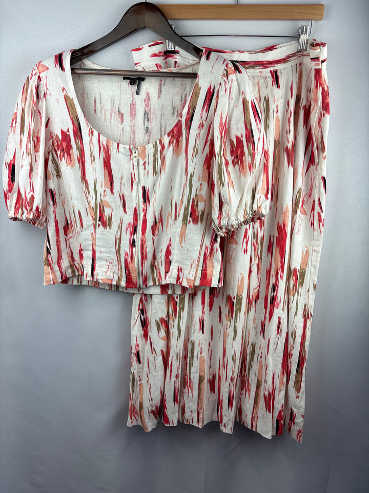 Women’s DKNY XL White Multicolored Patterned Skirt Set