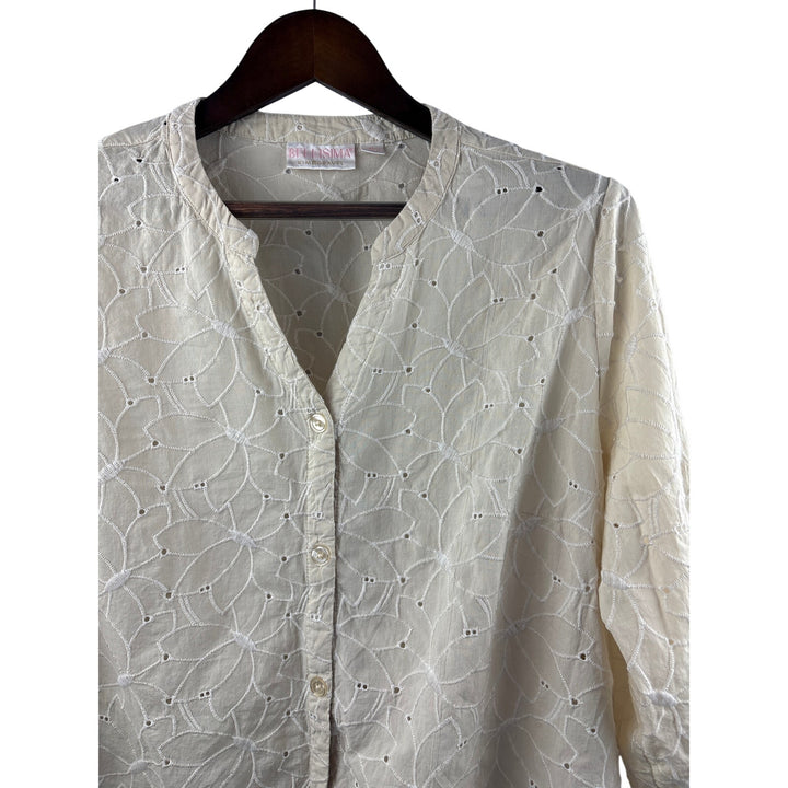 Women’s Bellisima by Kim Gravel XL Cream Button Up Blouse w/ Floral Design
