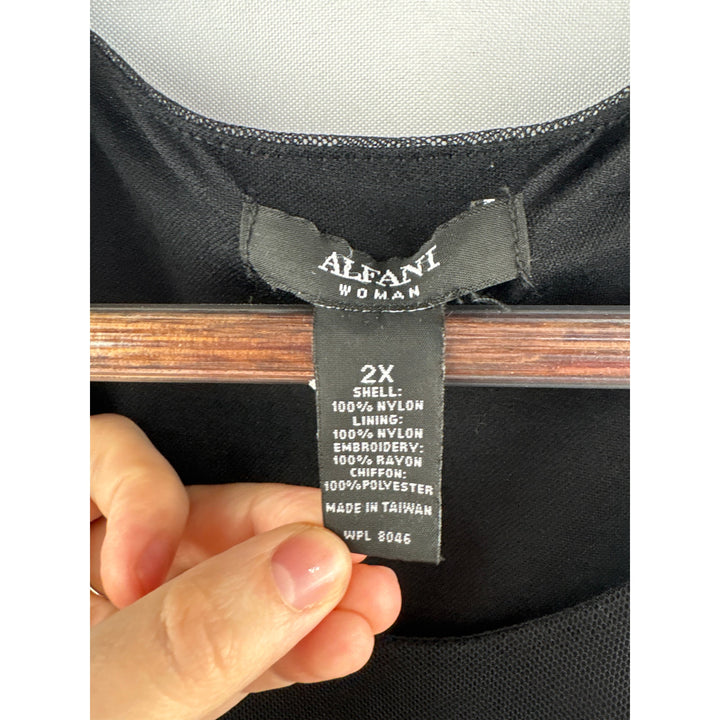 Women’s Alfani Size 2X Black Sleeveless Blouse w/ White Leaf Pattern