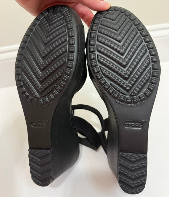Crocs Leigh II Wedge Sandals Black Sz10 NWOT