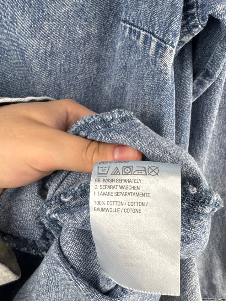 Women’s Joan Rivers Large Pale Blue Denim Button Up
