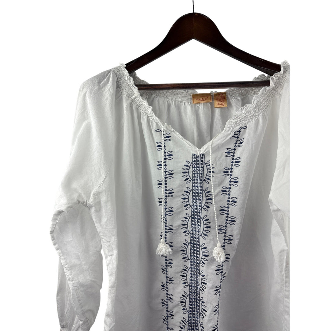 Women’s NorthCrest Size 14/16 White Long Sleeve Blouse w/ Navy Embroidery