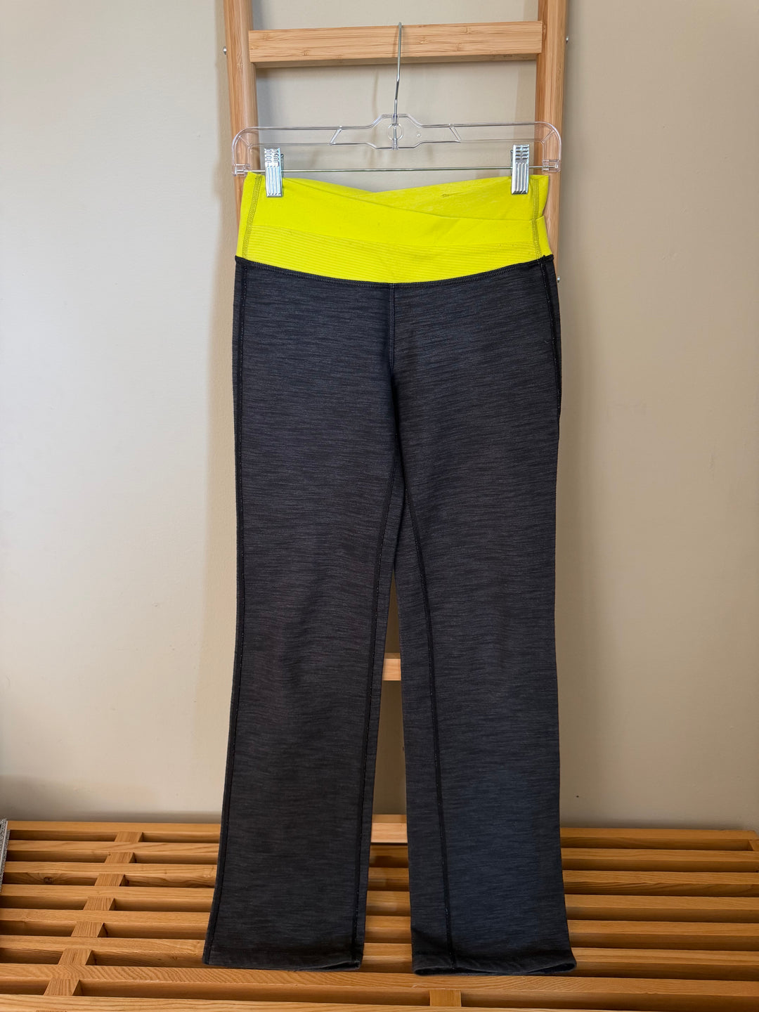 Lululemon Astro Pants Black Heathered Gray Neon Yellow Flare