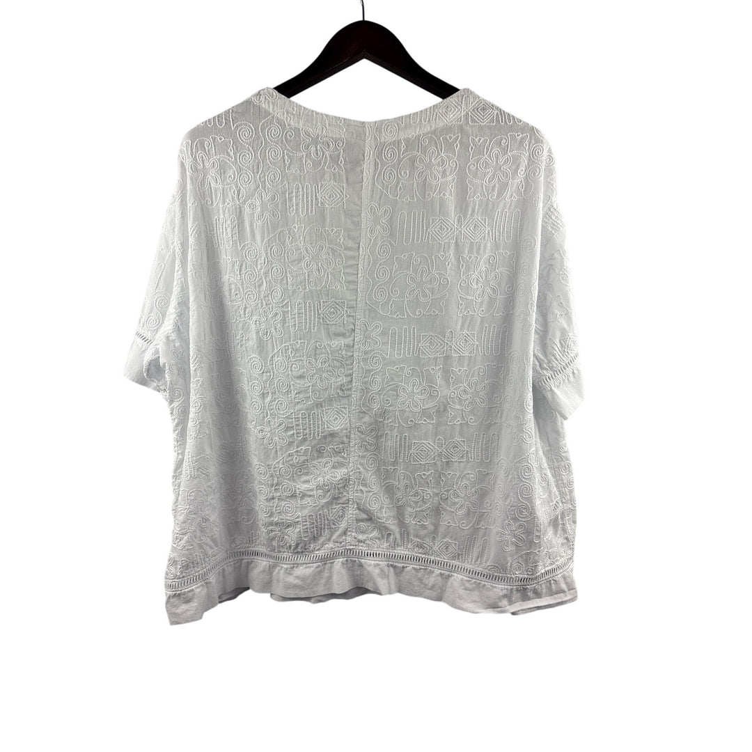 Women’s Focus XL White Embroidered Blouse