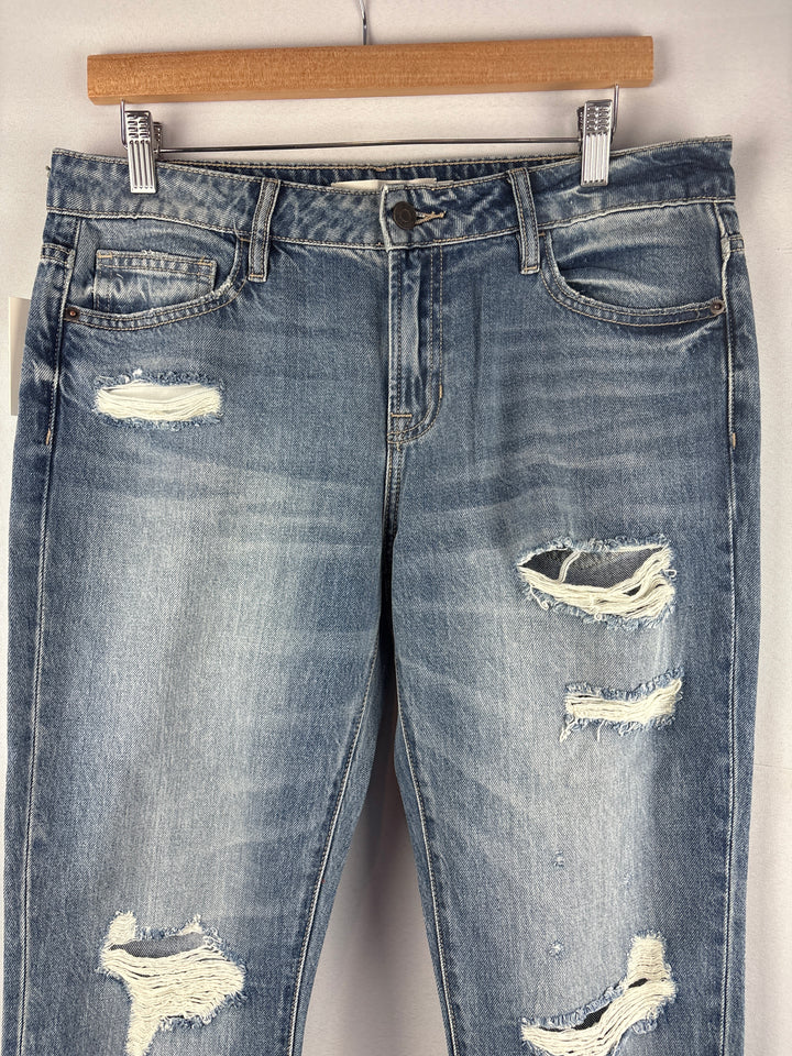 Women’s Hidden Size 29 Blue Distressed Mom Jeans