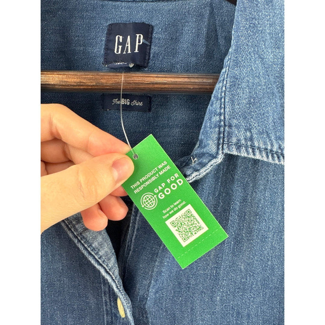 Women’s GAP XL Blue Medium Wash Jean Button Up Shirt